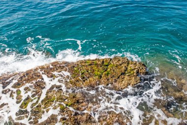 Yaz tatilini ve denizi seven turistler için Ege Denizi 'nin berrak ve mavi suları