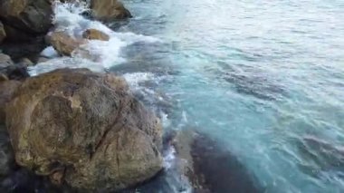 Yaz tatilini ve denizi seven turistler için Ege Denizi 'nin berrak ve mavi suları