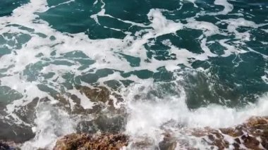 Yaz tatilini ve denizi seven turistler için Ege Denizi 'nin berrak ve mavi suları