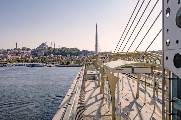 Halic Istanbul Turkey August 2021 Metro Bridge Golden Horn Cityscape — Stock Photo, Image