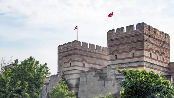Yedikule Stanbul Hindi Stanbul Yedikule Ilçesindeki Tarihi Bizans Duvarlarının Haziran — Stok fotoğraf