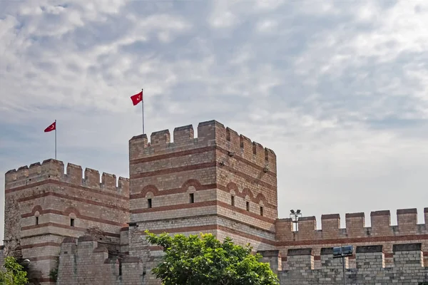 Yedikule Stanbul Hindi Stanbul Yedikule Ilçesindeki Tarihi Bizans Duvarlarının Haziran — Stok fotoğraf