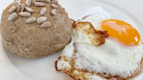 Listo Para Comer Huevos Revueltos — Foto de Stock