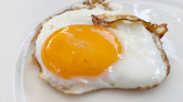 Listo Para Comer Huevos Revueltos —  Fotos de Stock