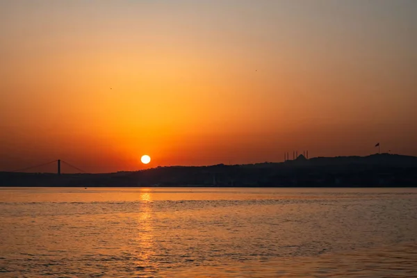 Istanbul Turquie Août 2021 Marmara Mer Lever Soleil Tôt Matin — Photo