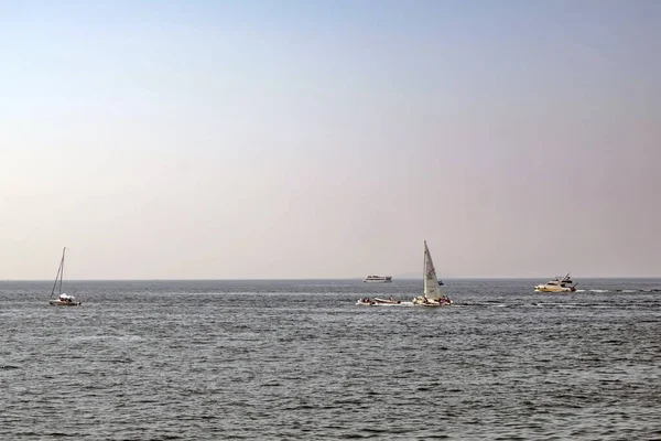 Istanbul Turkey August 2021 Рано Утром Вид Мраморное Море Лодки — стоковое фото