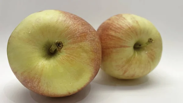 Die Unverzichtbare Und Vitaminreiche Frucht Des Herbstes Und Winters Äpfel — Stockfoto