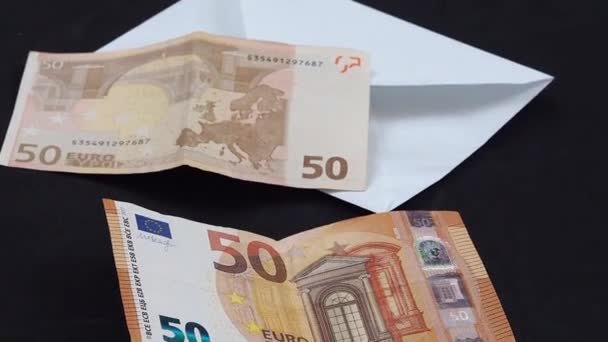 Notas Euros Novas Antigas Situam Sobre Fundo Preto — Vídeo de Stock
