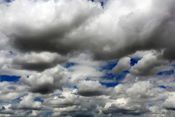 different cloud shapes,real cloud and sky,rain cloud,closed sky,