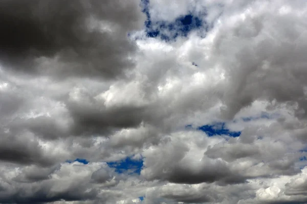 different cloud shapes,real cloud and sky,rain cloud,closed sky,