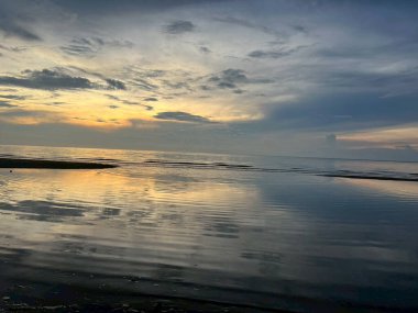 Denizin Üzerinde Gün Doğumu