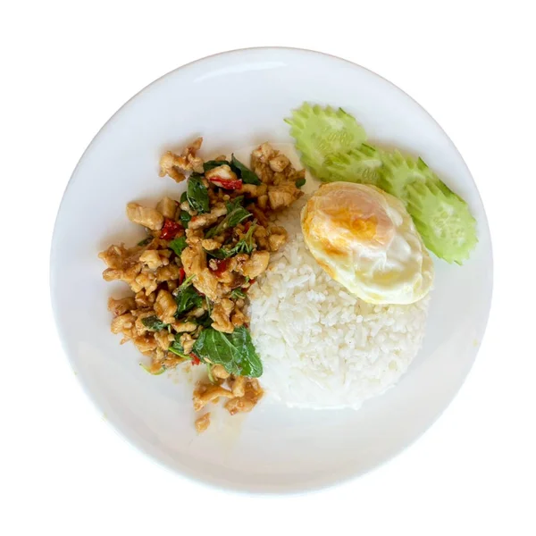 Kızarmış yumurtalı tavuk Basil Rice.