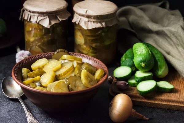 Pickled Cucumber Salad Bowl Jars Black Background — Stock Photo, Image