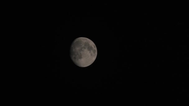 Lune dans le ciel — Video