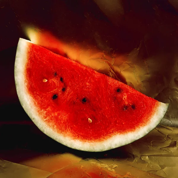 Köstliche Rote Wassermelone Goldgrund Sonneneinstrahlung — Stockfoto