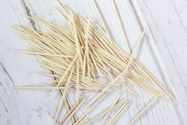 Bamboe Tandenstokers Witte Tafel Geweldige Foto Voor Behoeften — Stockfoto