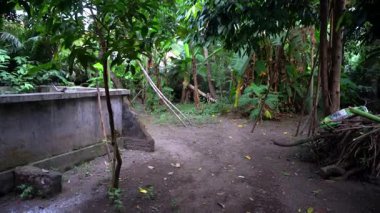 Akşam park etmek harika görünüyor.