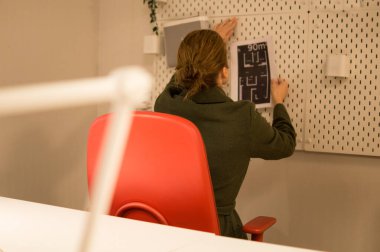 Girişimcinin Yüksek Açı Görünümü 90 metre Katlı Planın Ayrıntılarını Gösteriyor