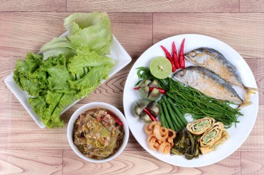 Yeşil biber daldırma 