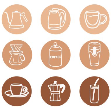 Yuvarlak çıkartma seti içinde kahve ikonları, kahve demliği, dökme makinesi, kazan boynu çaydanlığı, cam bardak, latte bardağı ve espresso bardağı var. Kafe menüsü, kahveci ve kahve temalı çizimler için çıkartmalar.