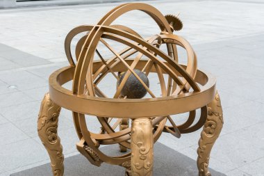 Rmillary küre manken Gwanghwamun Meydanı'nda