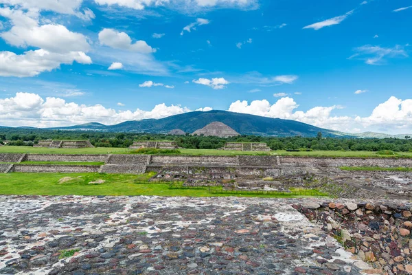 Ruinerna Arkitektoniskt Betydelsefulla Mesoamerikanska Pyramiderna Med Solens Pyramid Den Största — Stockfoto