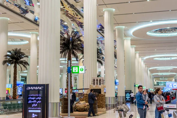 Interior Chegada Aeroporto Internacional Dubai Terminal Aeroporto Mais Movimentado Mundo — Fotografia de Stock