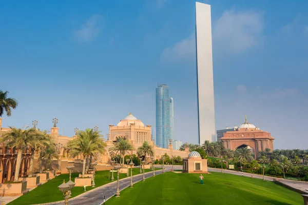 Green Garden Emirates Palace Hotel Abu Dhabi Luksusowy Hotel Siedmiogwiazdkowy — Zdjęcie stockowe