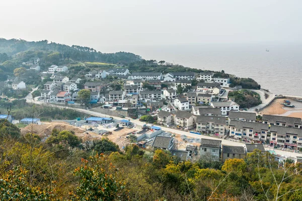 중국의 전통적 호텔들과 마을들 중국의 전통적 호텔들과 마을들 타바아 사바라에 — 스톡 사진