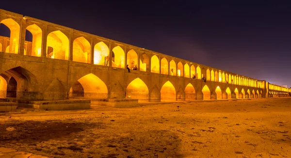 Arcos Visão Noturna Com Efeito Luz Ponte Allahverdi Khan Também — Fotografia de Stock
