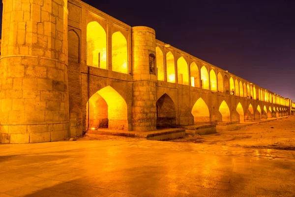 Arcos Visão Noturna Com Efeito Luz Ponte Allahverdi Khan Também — Fotografia de Stock