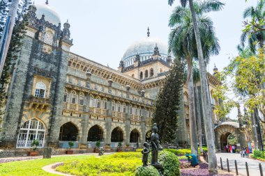 Chhatrapati Shivaji Maharaj Vastu Sangrahalaya 'nın ana binası, eski adıyla The Prince of Wales Müzesi, Mumbai, Maharashtra, Hindistan' ın ana müzesi..