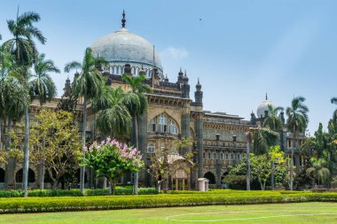 Chhatrapati Shivaji Maharaj Vastu Sangrahalaya 'nın ana binası, eski adıyla The Prince of Wales Müzesi, Mumbai, Maharashtra, Hindistan' ın ana müzesi..