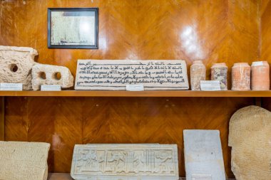 Ürdün 'ün başkenti Amman' daki Kral I. Abdullah Camii 'nin müzesinde duruyor. 1989 yılında babası onuruna Kral Hüseyin tarafından inşa edilmiş.