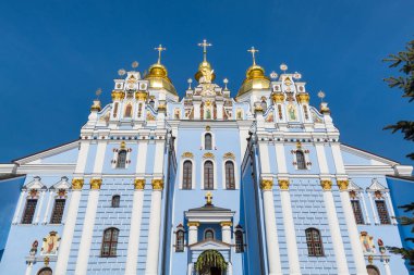 Ukrayna Kiev 'deki Aziz Michaels Altın Kubbe Manastırı binaları