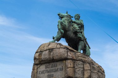 Aziz Sophia Katedrali önündeki Hethman Bogdan Khmelnitsky Anıtı