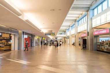 İsrail, Tel Aviv 'deki Ben Gurion Uluslararası Havalimanı' nın gümrüksüz mağazaları.