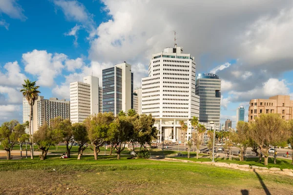Sok Magas Skylines Luxus Szállodák Mentén Tel Aviv Strand Közelében — Stock Fotó