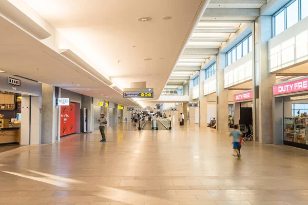 Interiores Con Tiendas Libres Impuestos Del Aeropuerto Internacional Ben Gurion — Foto de Stock