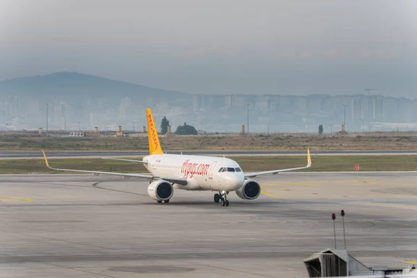 Aereo Della Pegasus Airlines Taxi All Aeroporto Internazionale Istanbul Sabiha — Foto Stock