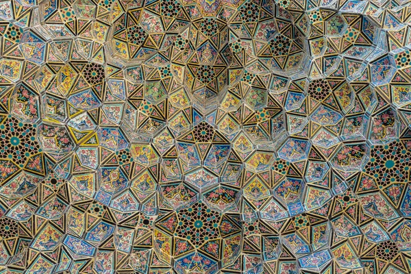 Kolorowe Różowe Wzory Mozaiki Suficie Meczetu Nasir Mulk Różowy Meczet — Zdjęcie stockowe