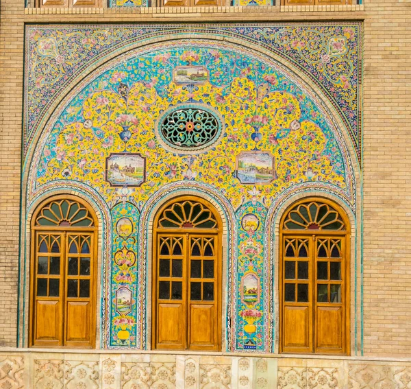Färgglada Målning Kakel Den Historiska Väggen Golestan Palace Teheran Iran — Stockfoto