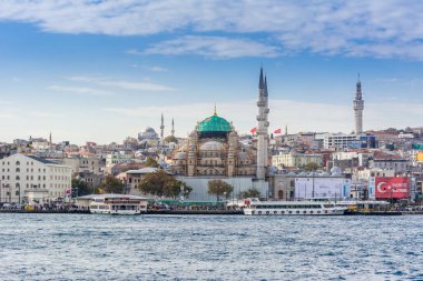 İstanbul, Türkiye 'de İstanbul Boğazı' nda Yeni Cami veya Valide Sultan Camii kavramı altında