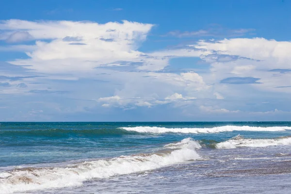 Bali 'de okyanus manzarası