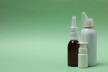 Tıbbi ampuller ve haplar. Tıp konsepti.