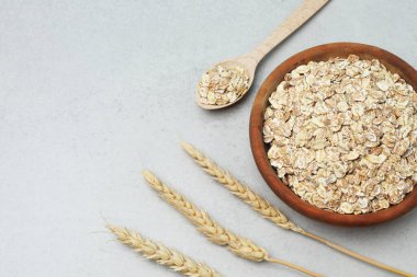 Organik yulaf ezmesi, vegan ürün konsepti..