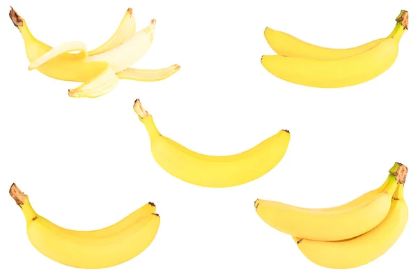 İzole edilmiş arka planda olgun muzlar.