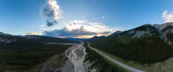 Aerial View of Scenic Road in Canadian Nature — Stock Photo, Image