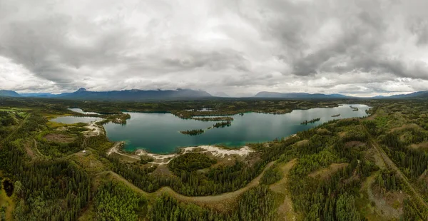 Veduta aerea del paesaggio naturale canadese — Foto Stock