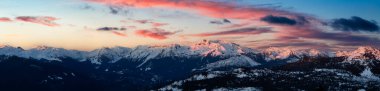 Kanada Dağ Manzarası Güzel Hava Panoramik Manzarası